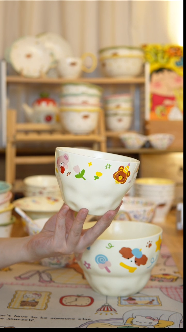 陶瓷四个小葫芦碗