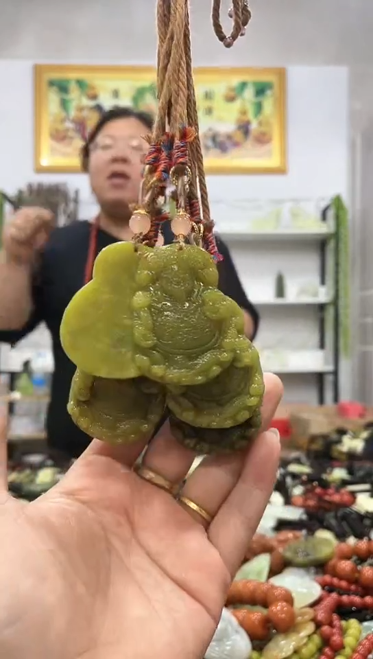 未镶嵌蛇纹石玉挂件多样性发货发其中一件