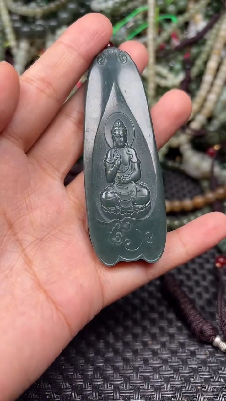 和田玉未镶嵌颈饰1