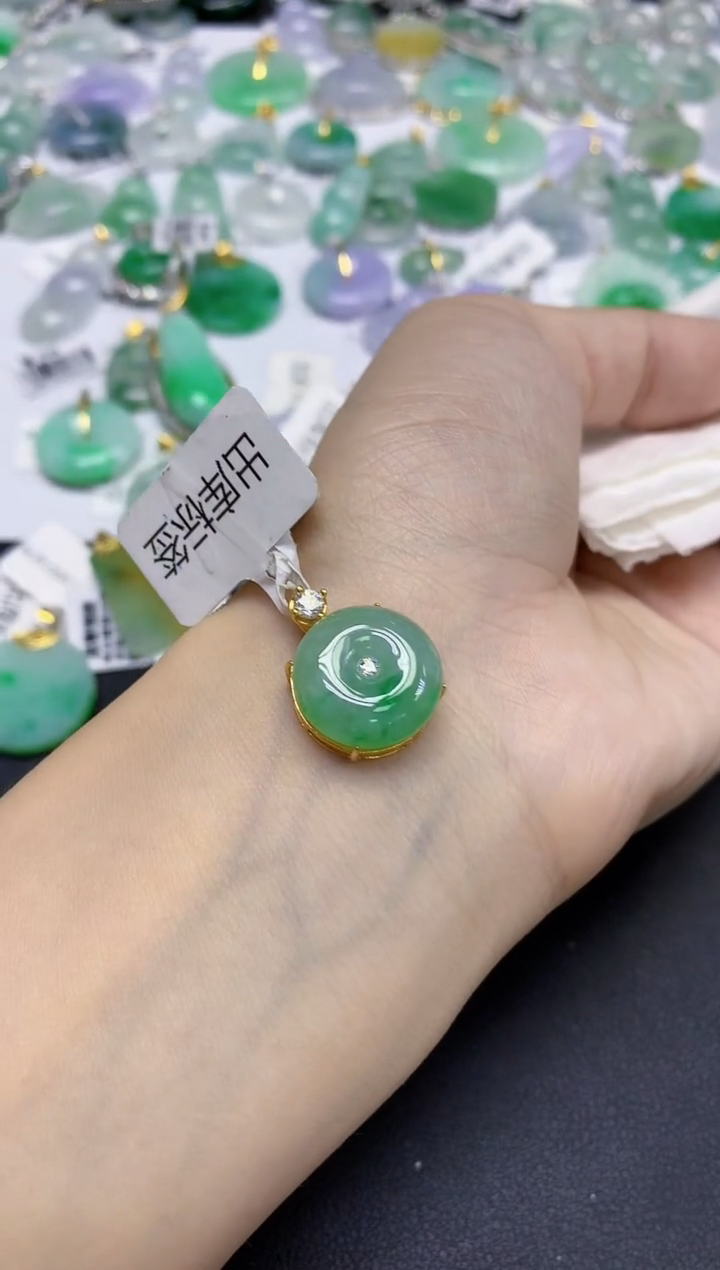 颈饰未镶嵌翡翠天然缅甸翡翠A货百元以上9元证书费自理