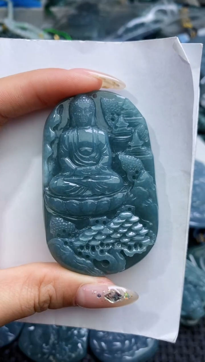 【闪购商品】翡翠颈饰未镶嵌          