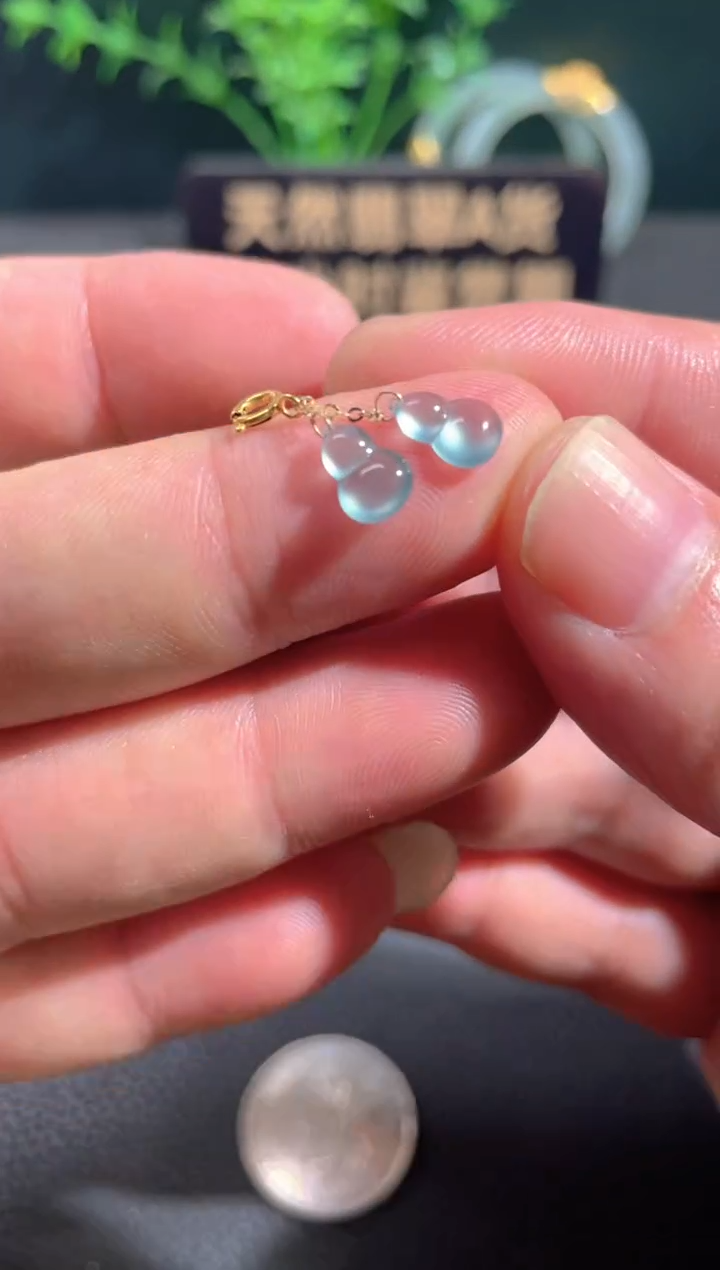 翡翠18K金镶嵌颈饰翡翠