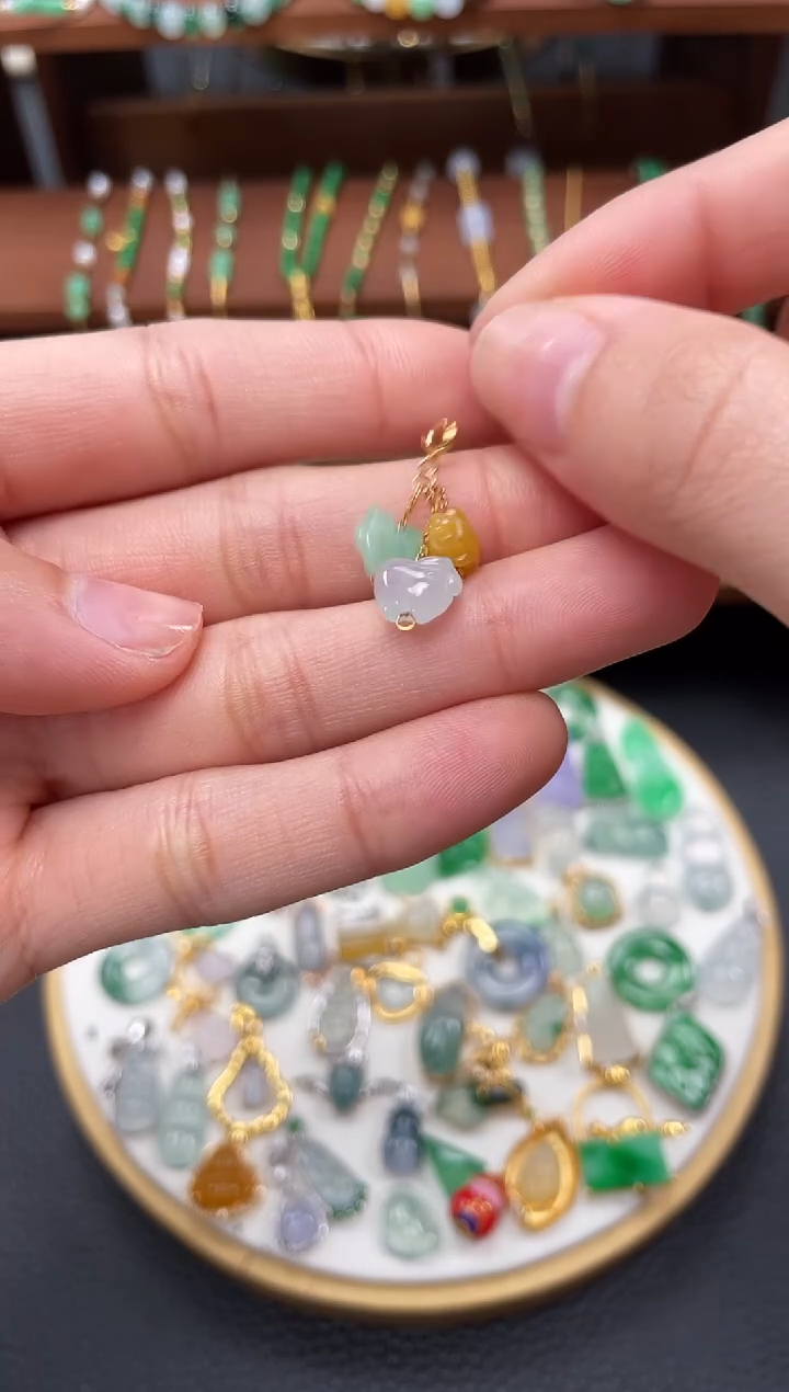 【闪购商品】翡翠吊坠(不含链)18K金镶嵌一个   JK263