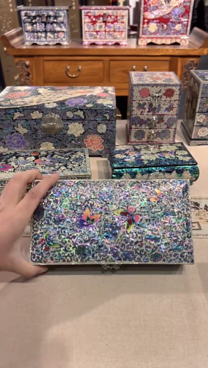 【闪购商品】蝴蝶黑金鲍弘贝雅螺钿漆器文化馆