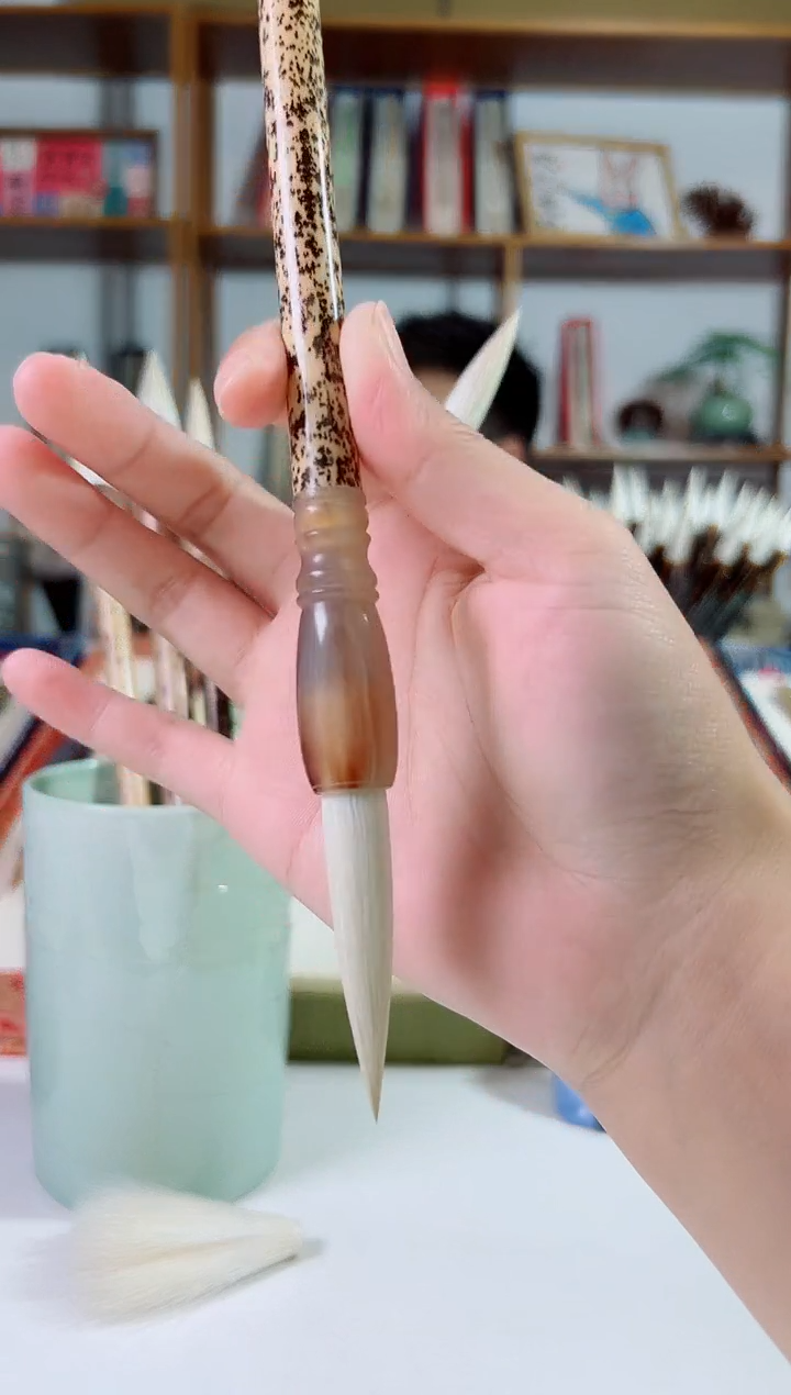 芝麻杆牛角斗老羊毫出锋5.0