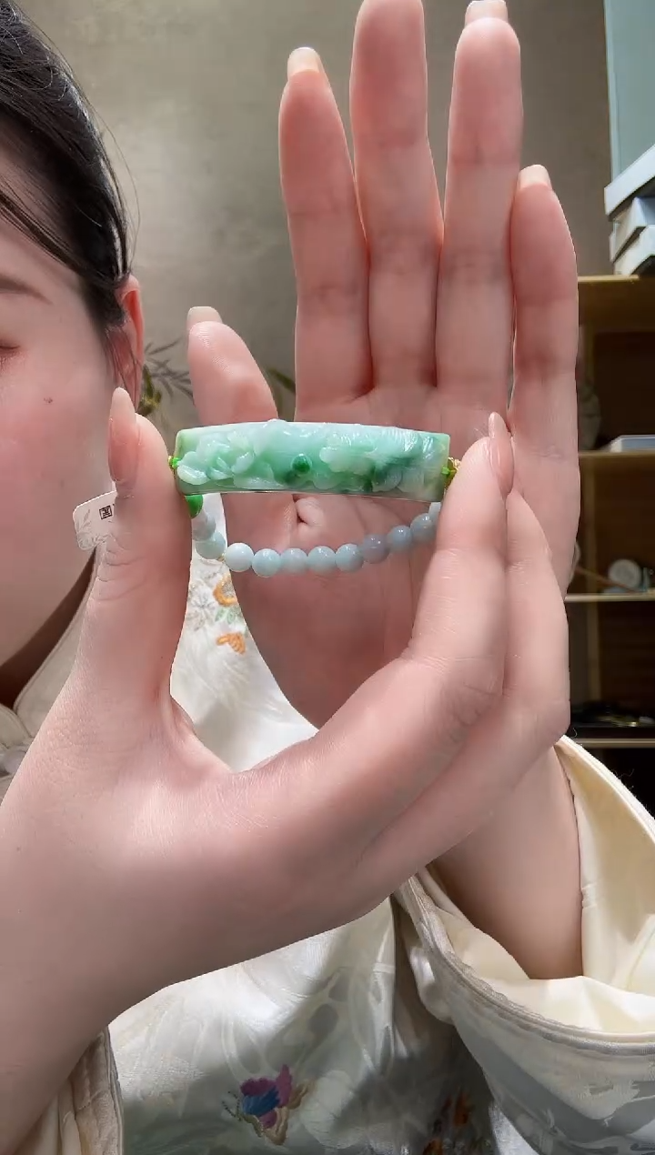 【闪购商品】翡翠颈饰未镶嵌手牌