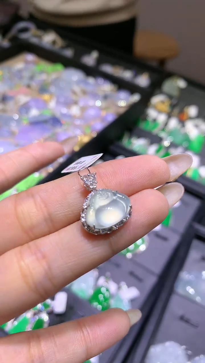 【闪购商品】翡翠吊坠(不含链)18K金镶嵌佛公