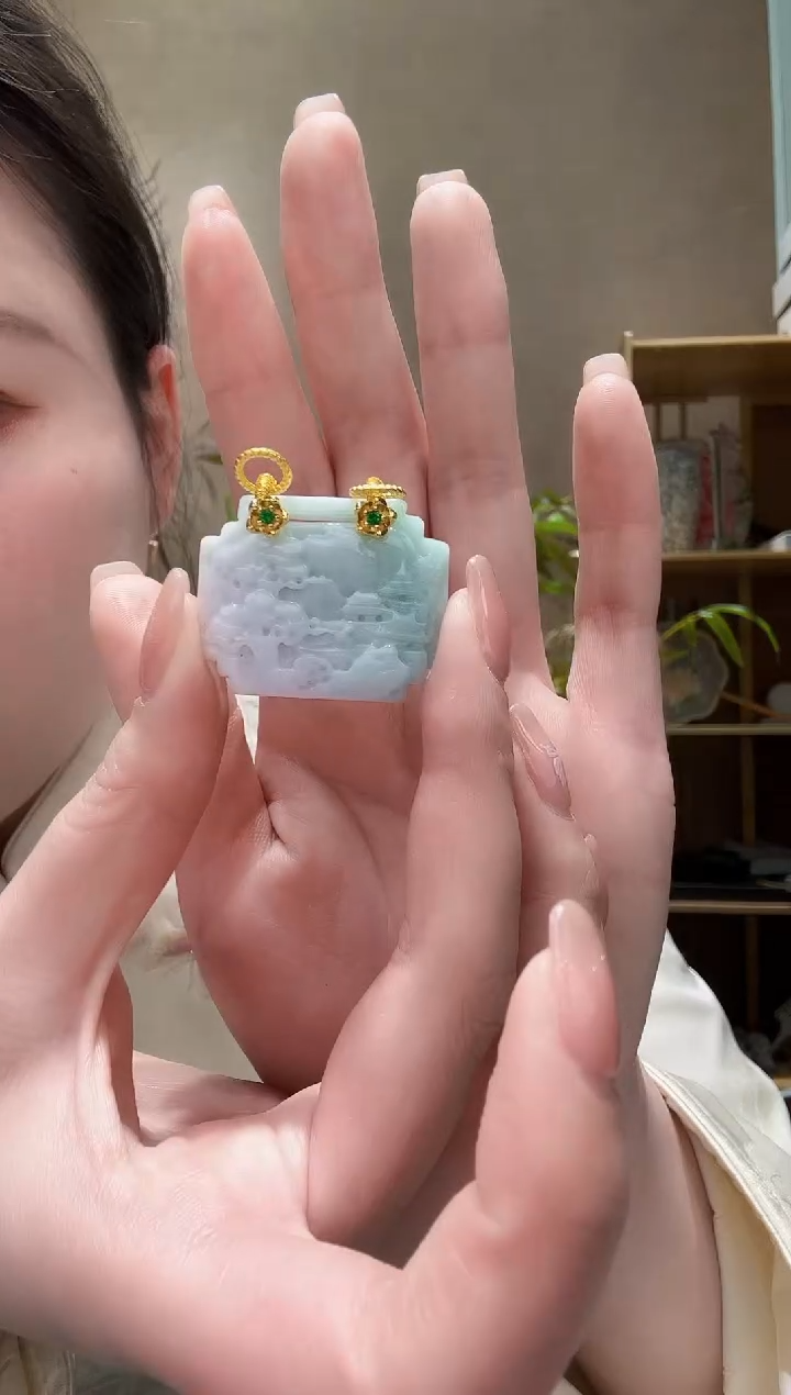 【闪购商品】翡翠颈饰未镶嵌吊坠