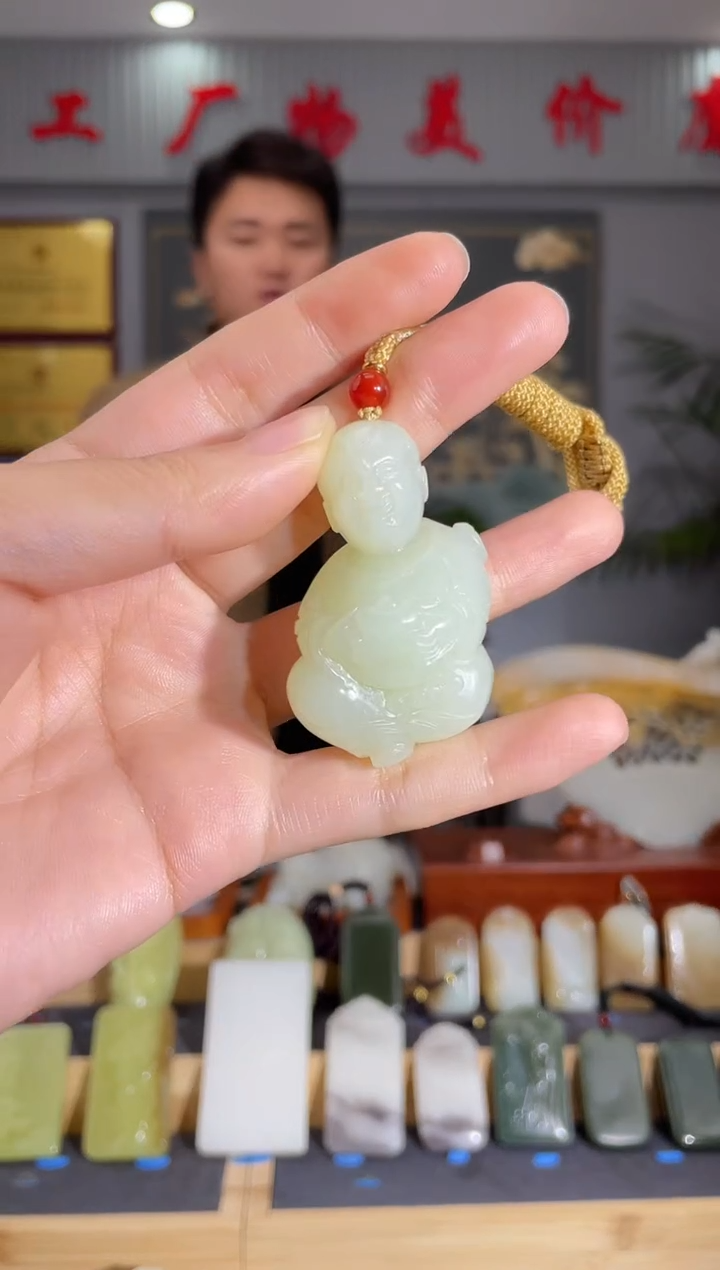 【闪购商品】和田玉（糖玉）颈饰未镶嵌拍一发一 多样性发货