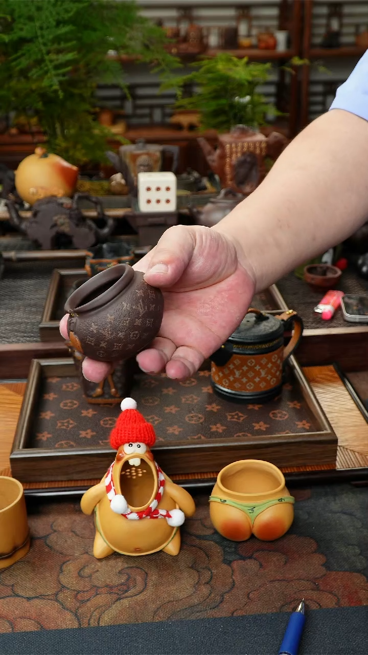 茶壶紫砂包包杯给v就会被v