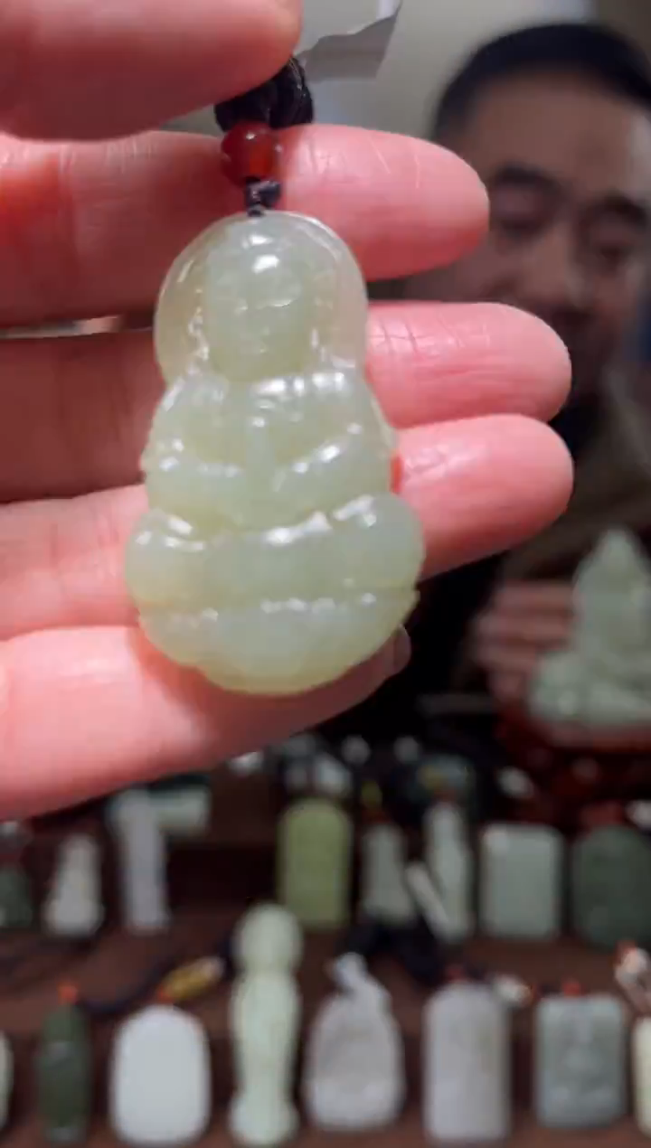 颈饰未镶嵌和田玉·