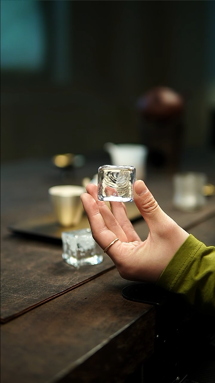 【闪购商品】玻心透明冰块盖置111111111