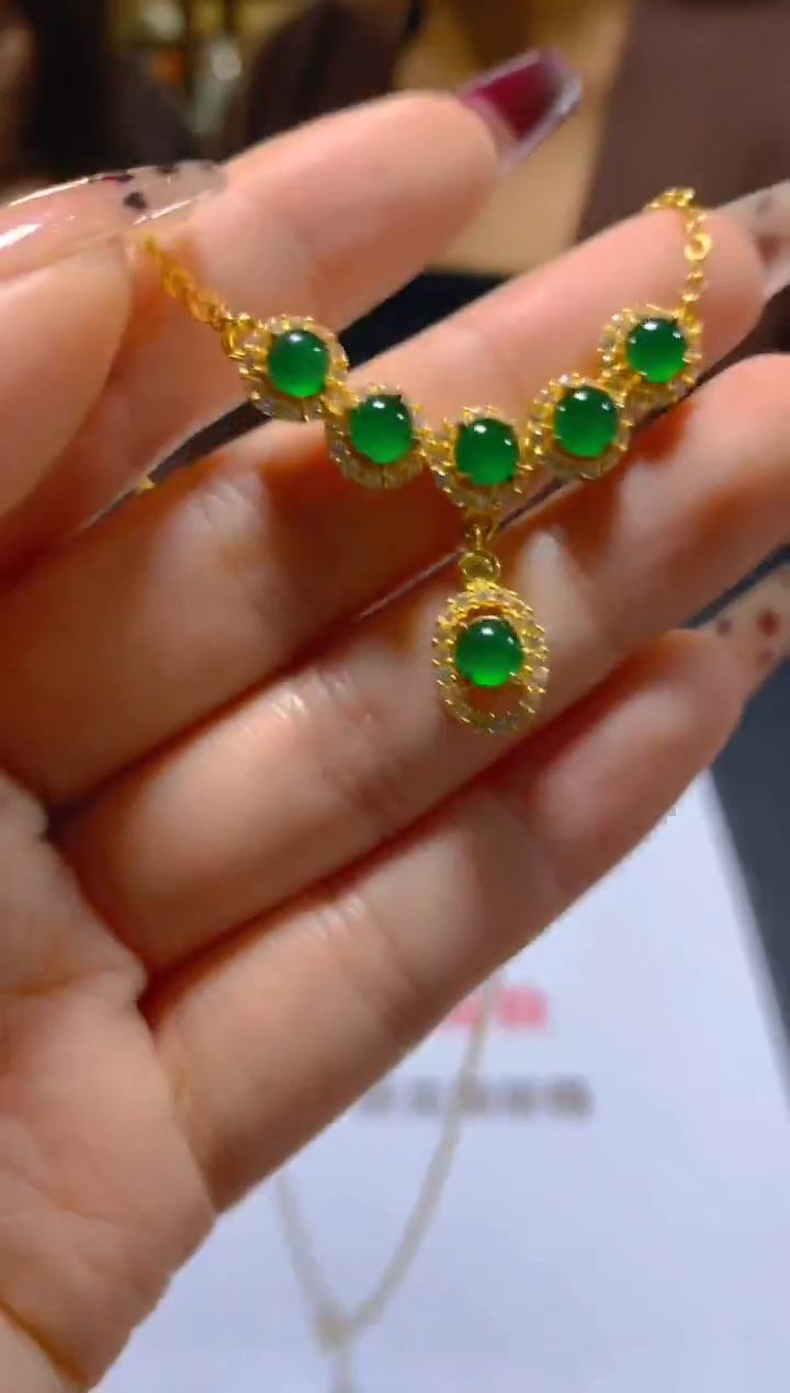 颈饰未镶嵌翡翠多样性发一