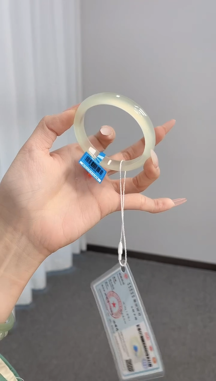 【闪购商品】玛瑙/玉髓手镯未镶嵌56-57圈