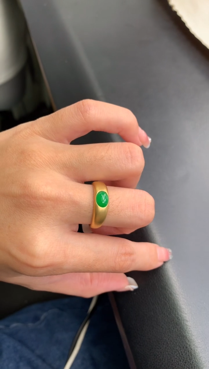 颈饰18K金镶嵌翡翠48小时鉴赏期 退货不扣服务费