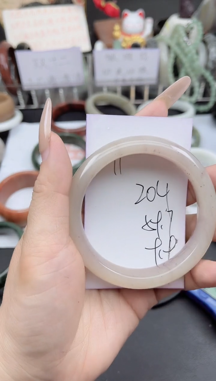 未镶嵌手镯石英质玉204