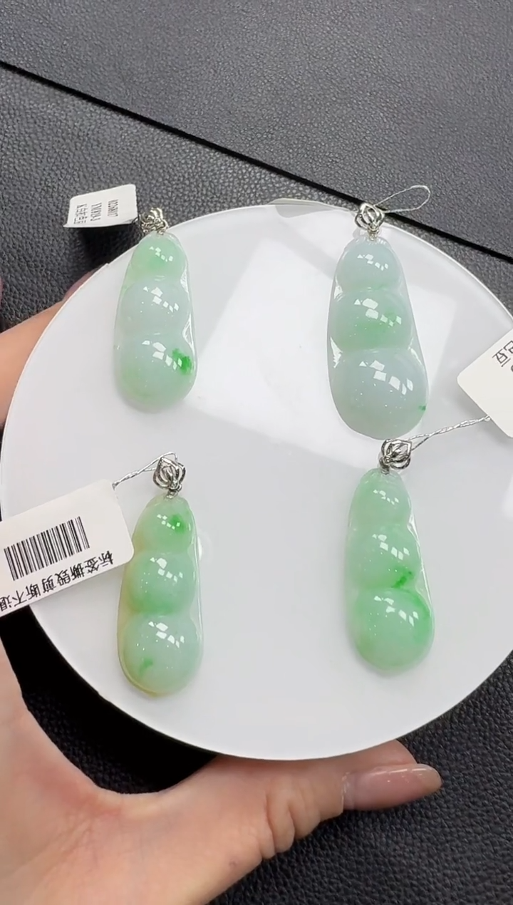 【闪购商品】翡翠颈饰18K金镶嵌YM819-3豆子多样性发一