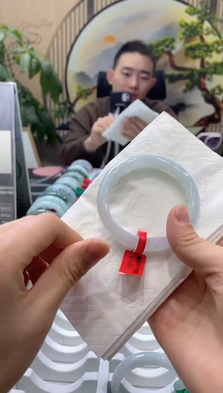 【闪购商品】翡翠手镯未镶嵌0000014894