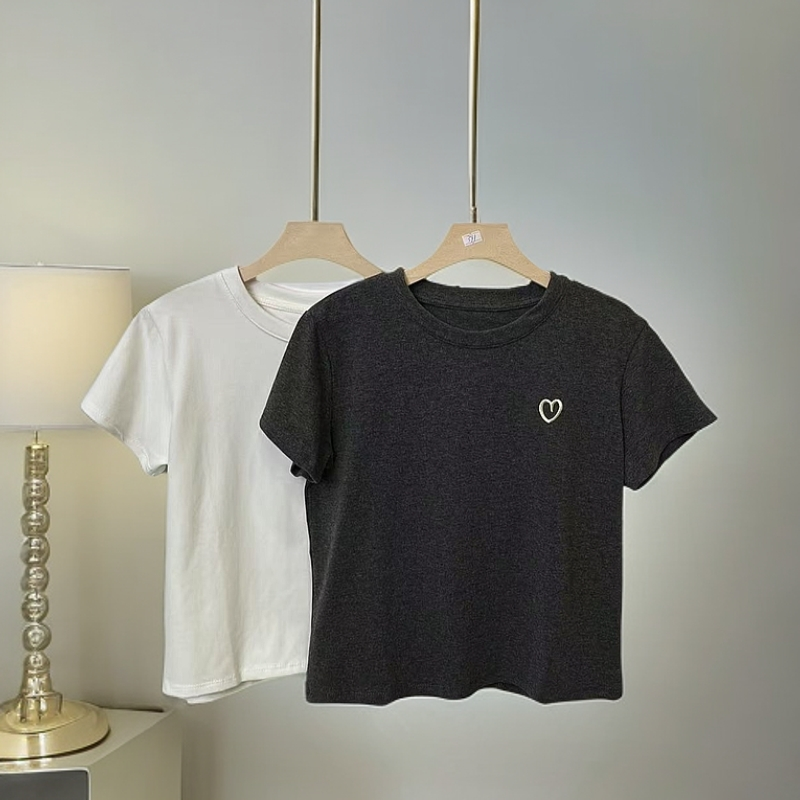 391刺绣爱心圆领T恤女款时尚百搭简约T恤
