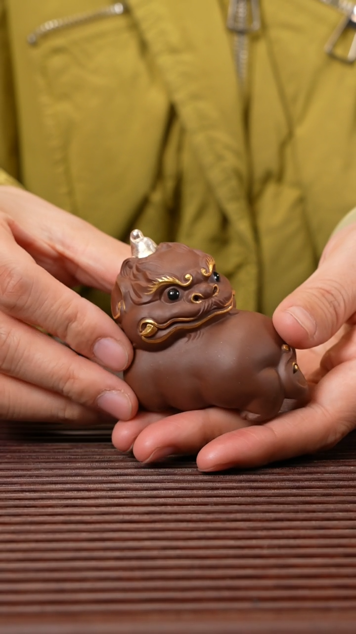 【闪购商品】紫砂茶宠貔貅（描金银）