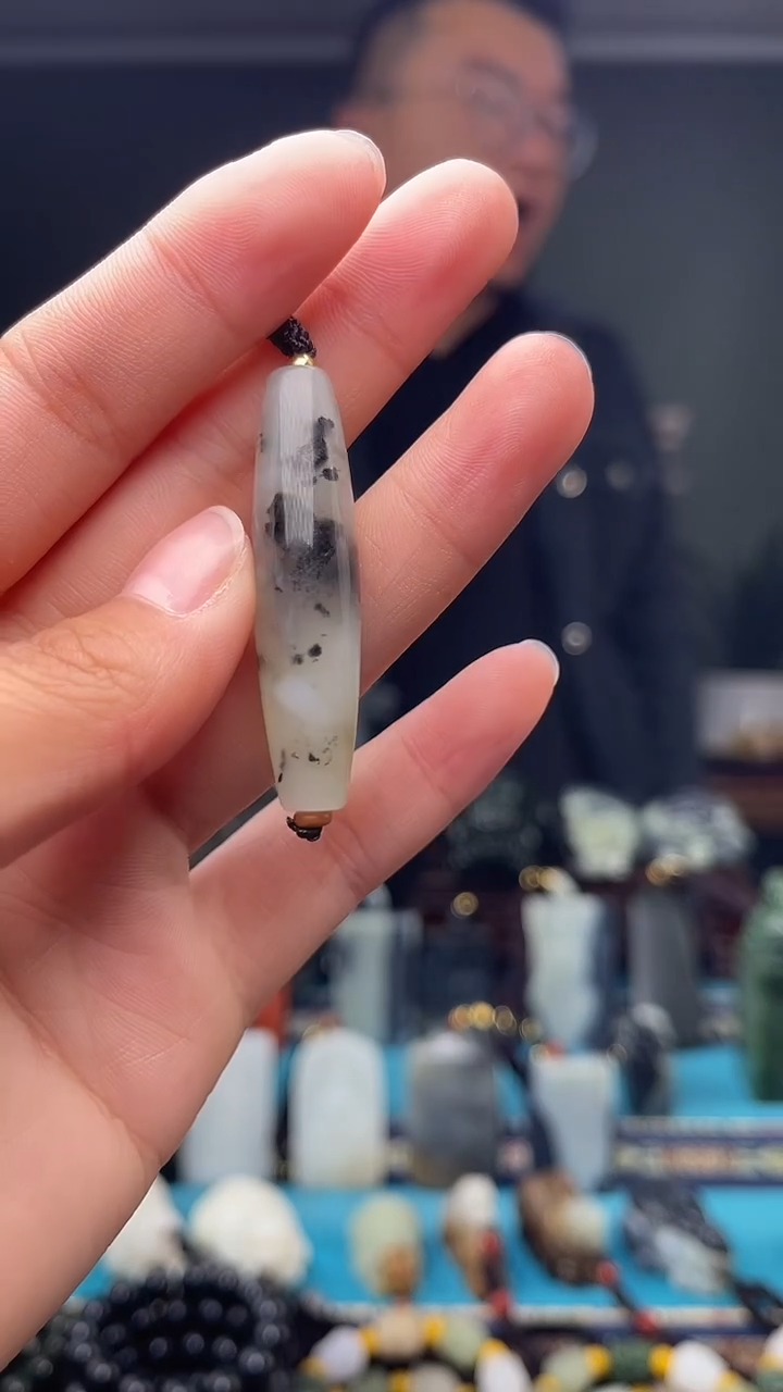 未镶嵌和田玉挂件1