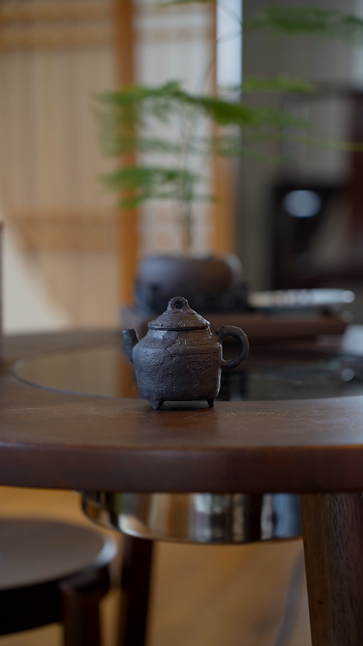 三土草方  汉代风格手捏紫砂壶