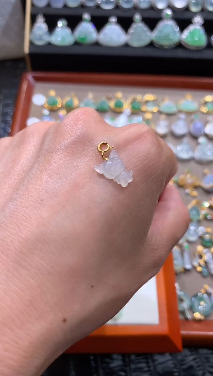 颈饰18K金镶嵌翡翠翡翠