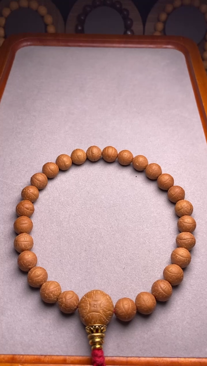 吊坠凤眼菩提11素手持