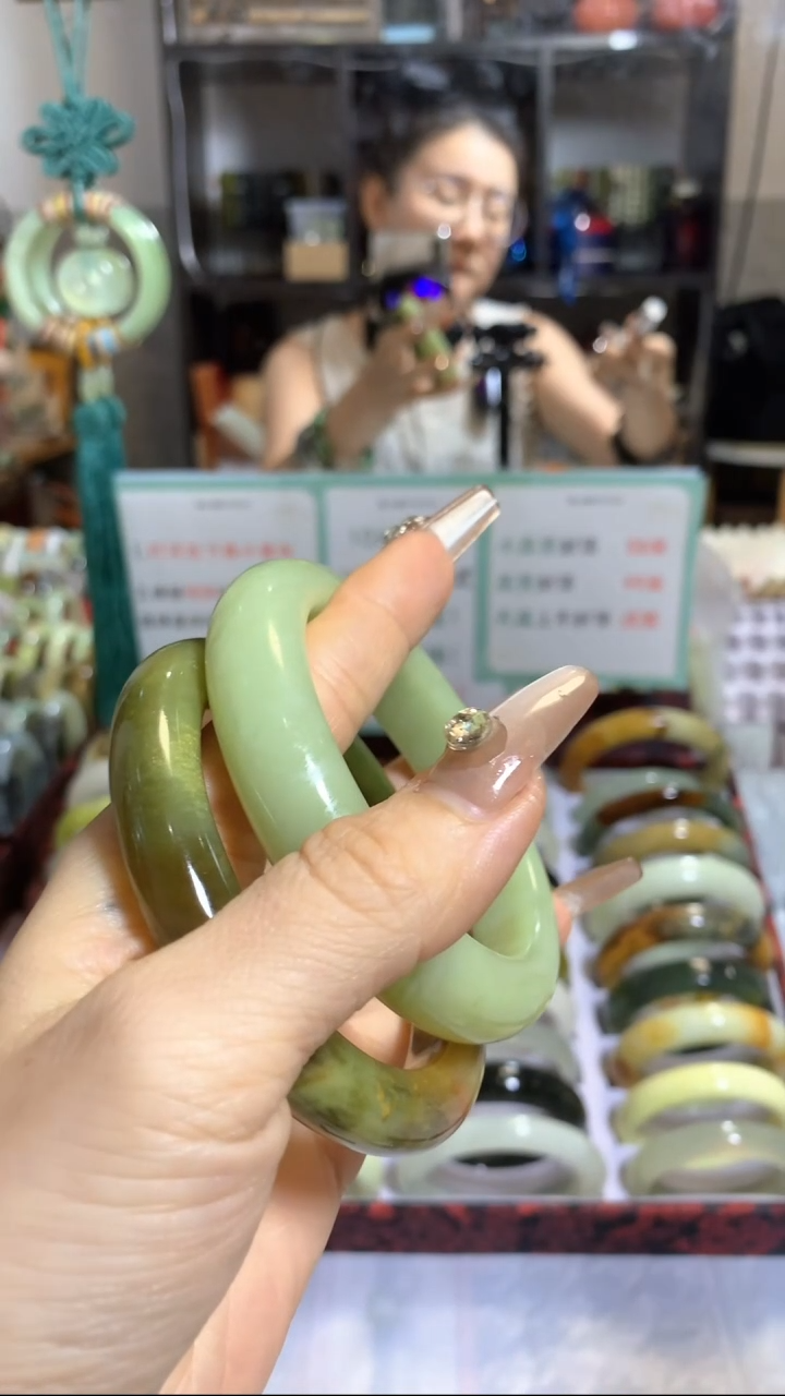 未镶嵌岫玉手镯3（两只组合）（60、61圈口）