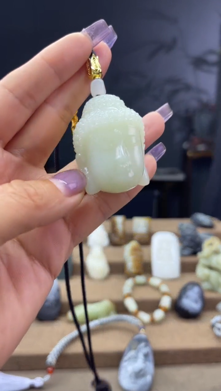 颈饰未镶嵌和田玉1