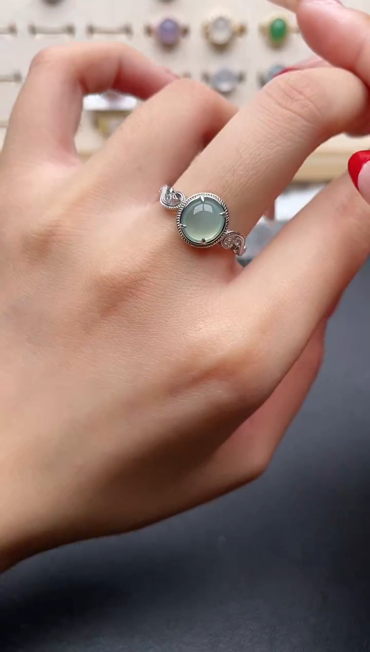 【闪购商品】翡翠戒指银S925镶嵌一物一证一礼盒