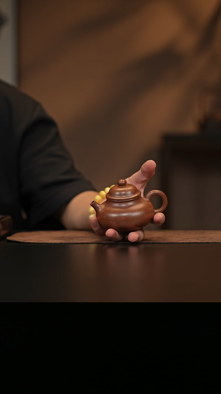 允禾斋  紫砂壶  容天 紫泥 