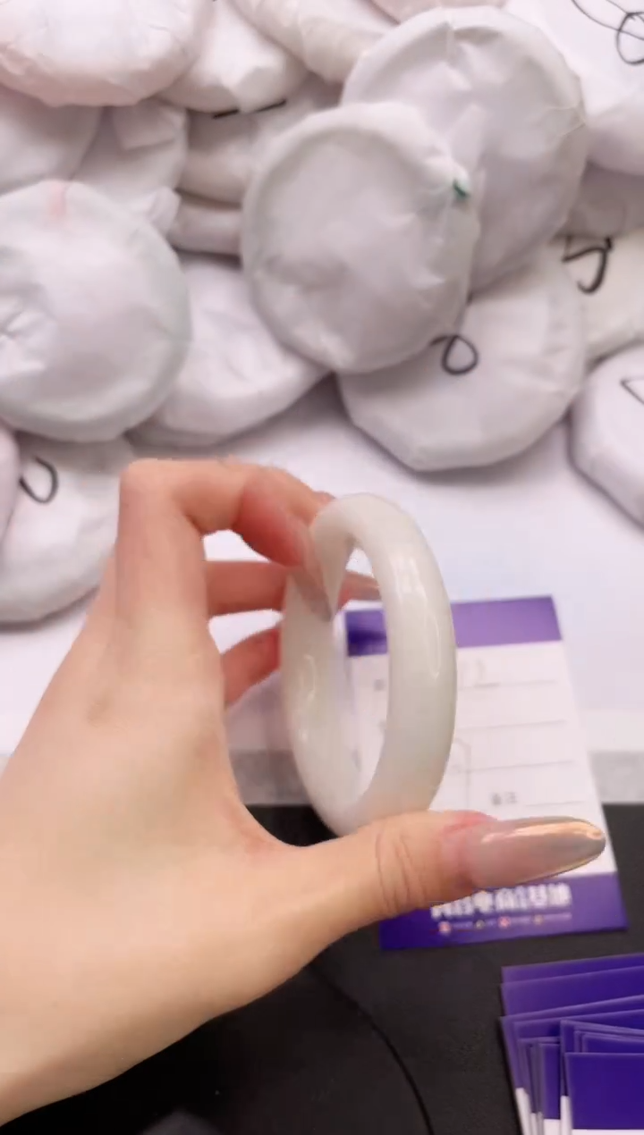 【闪购商品】和田玉手镯未镶嵌6K312-56