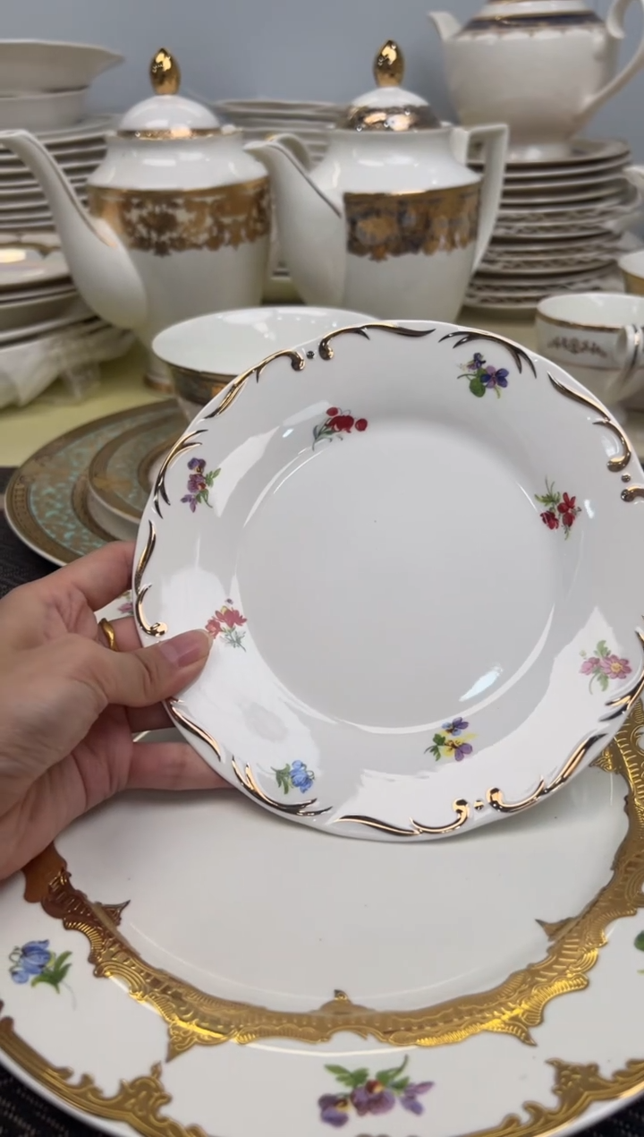 瓷片7寸平盘2个一单尾单福利