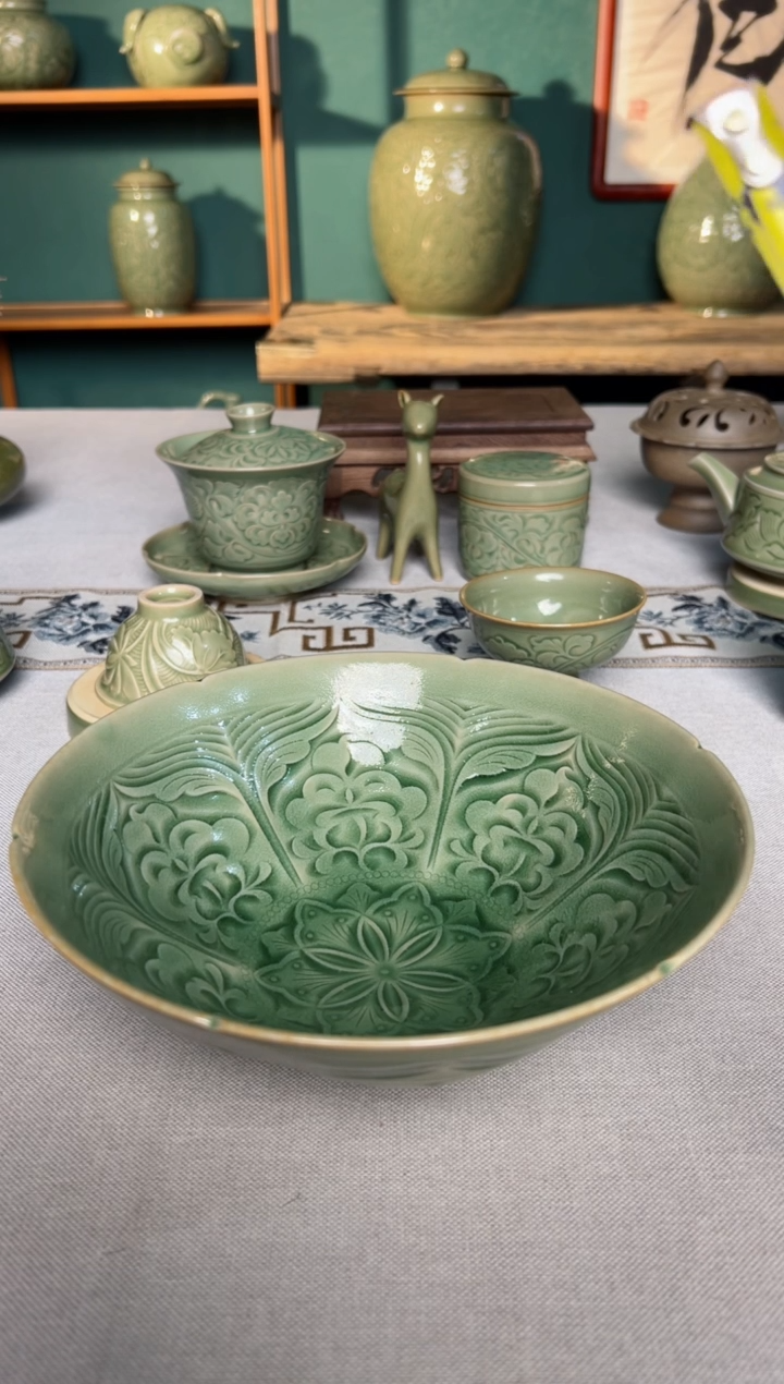 【闪购商品】其他纯手工内外双刻宝象牡丹葵口出筋斗笠碗