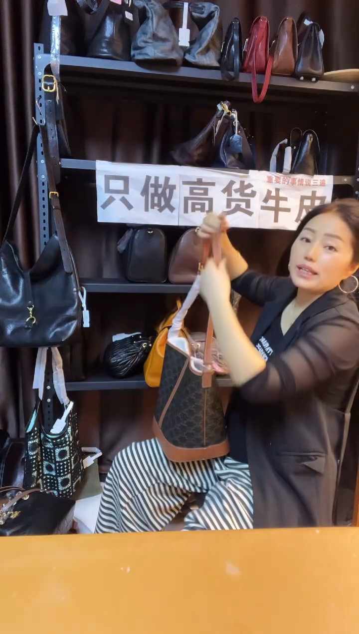 牛皮（革）高端订制时尚百搭女士手提斜跨包