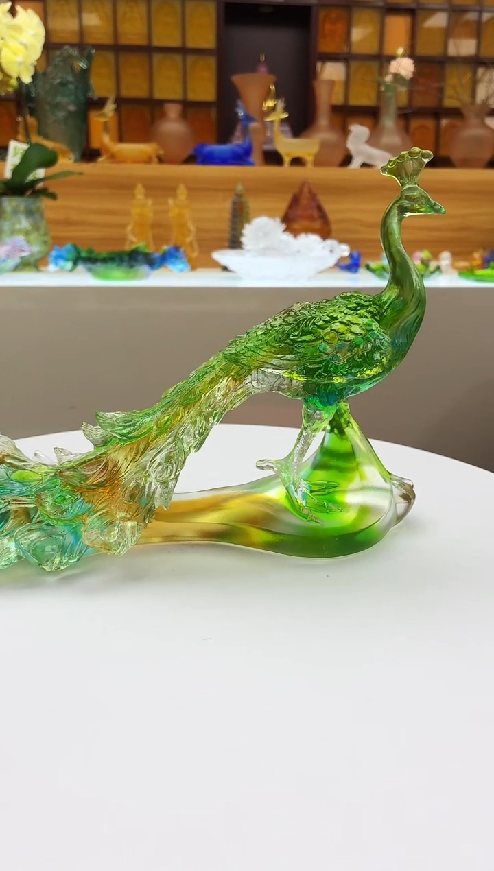 手工艺品琉璃明**光绿色孔雀艺术摆件27*17公分