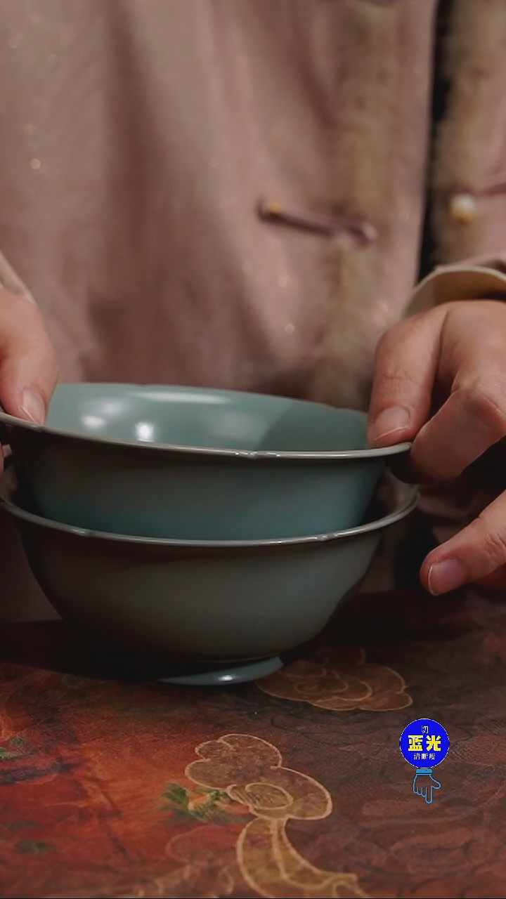 摆件瓷瑕（夹子印）清凉寺原矿釉葵口盏一对