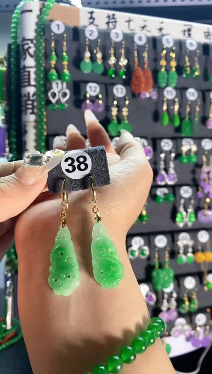 【闪购商品】翡翠耳饰银S925镶嵌38.....