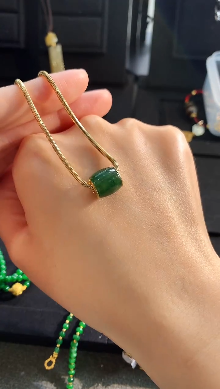 【闪购商品】翡翠吊坠(不含链)18K金镶嵌吊坠 有纹