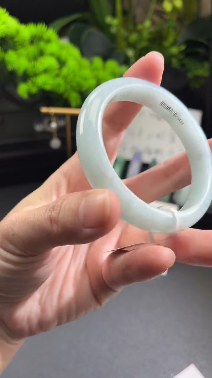 【闪购商品】翡翠手镯未镶嵌正圈
