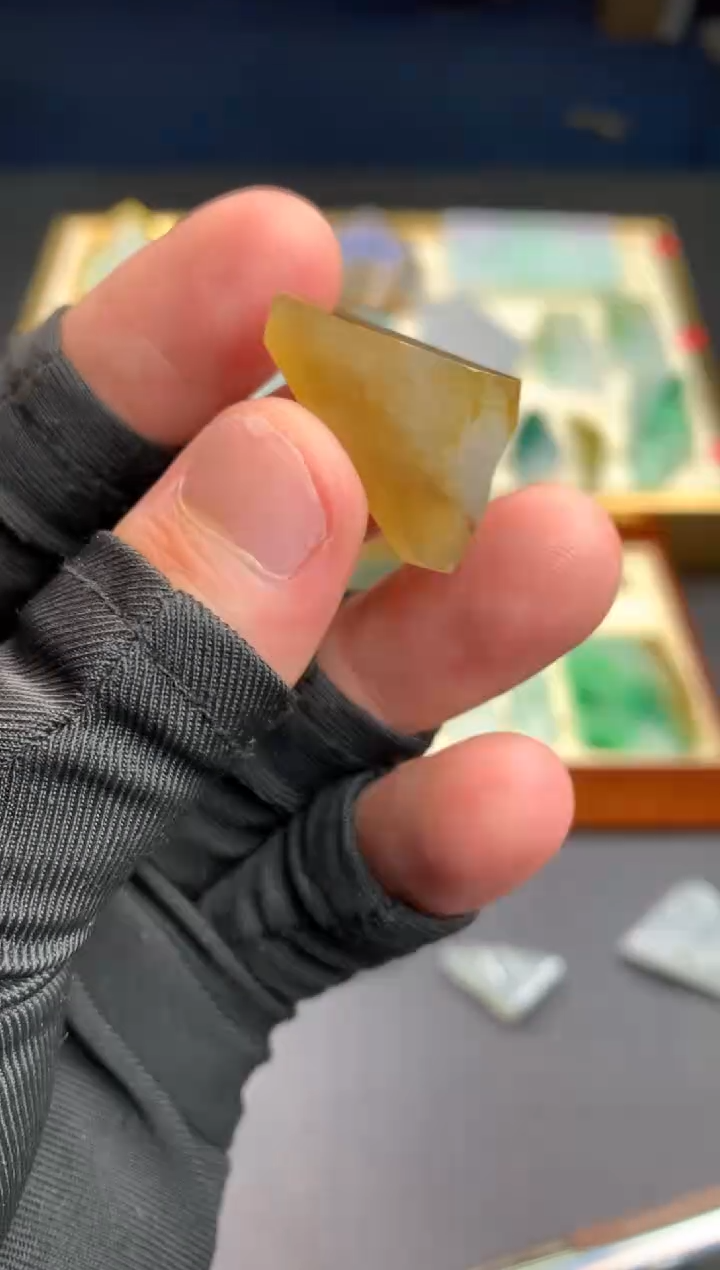 【闪购商品】定制翡翠未镶嵌          