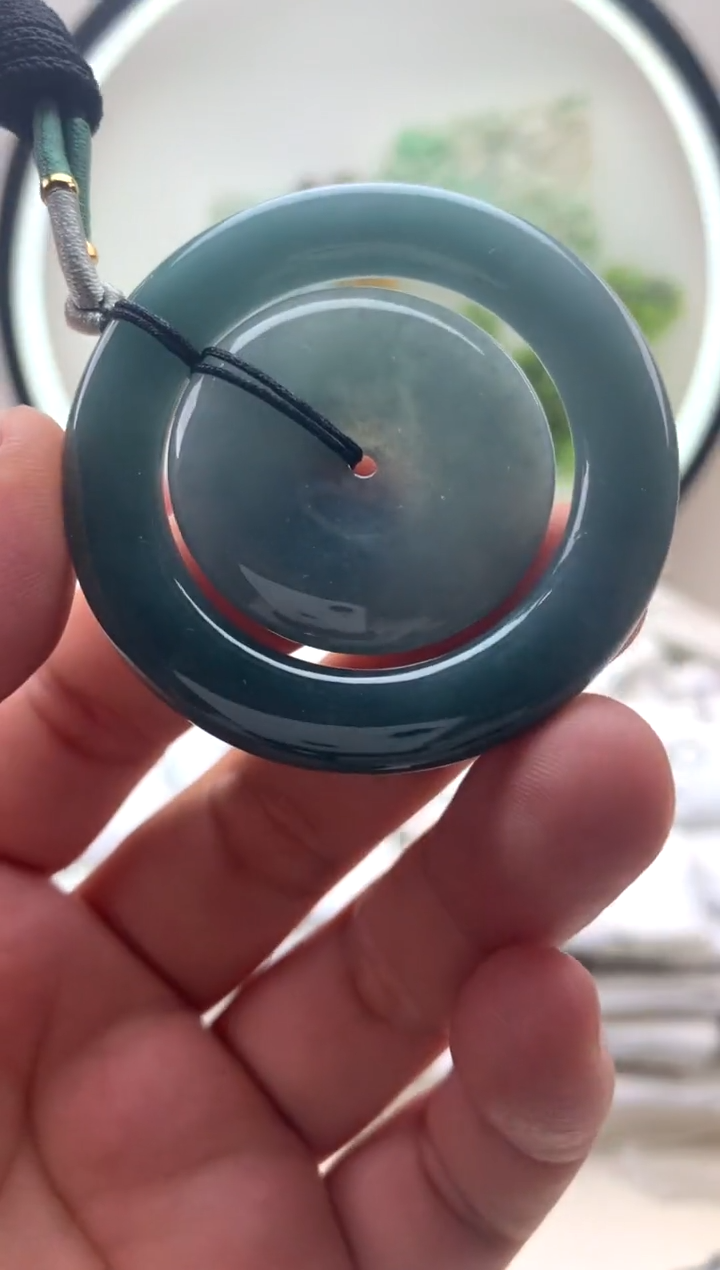 颈饰未镶嵌翡翠子母扣