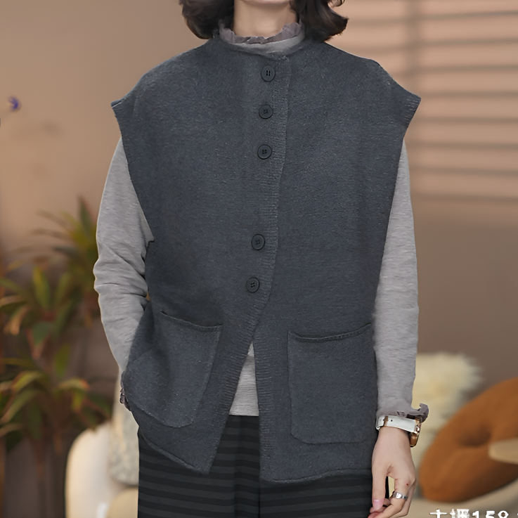 99445简约休闲常规款百搭常规口袋开衫设计款5粒扣卷边领马甲针织