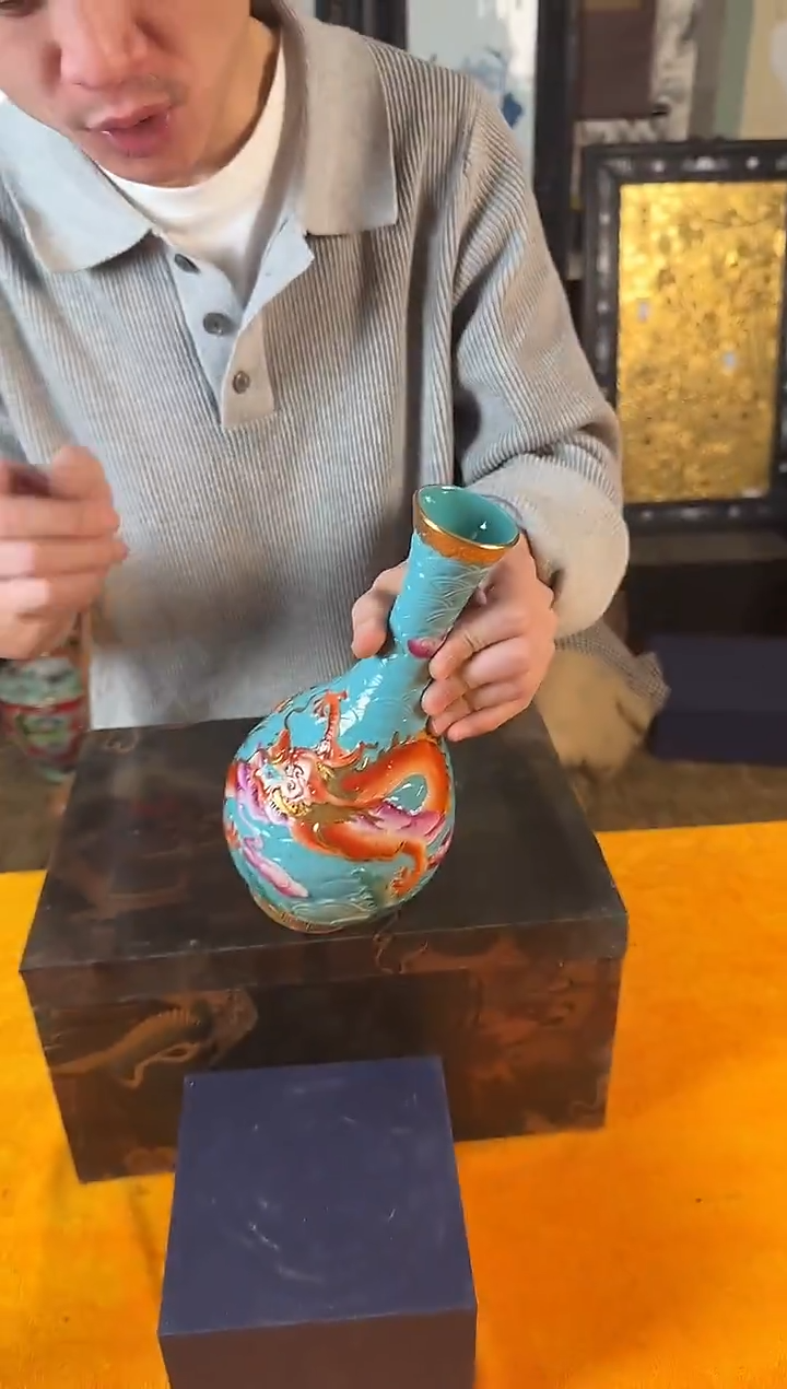 1111景德镇陶瓷摆件K30