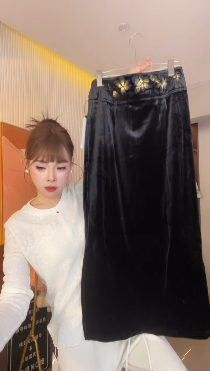  10635 黑色裙子 M 80-100