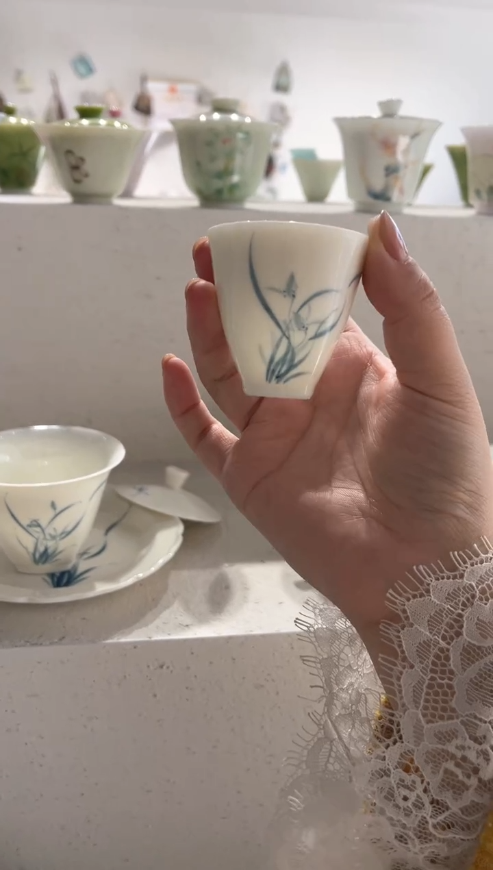 【闪购商品】玉泥-幽兰花丛-有方品茗杯