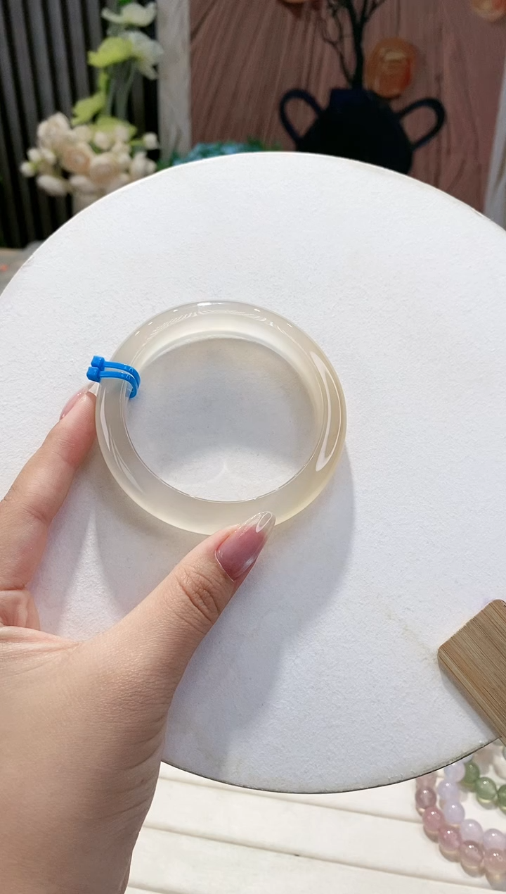 手镯玛瑙/玉髓未镶嵌12-60.4