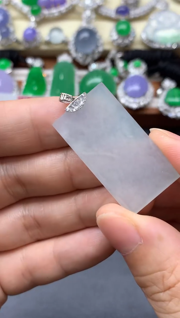 颈饰18K金镶嵌翡翠175-中国好珍宝