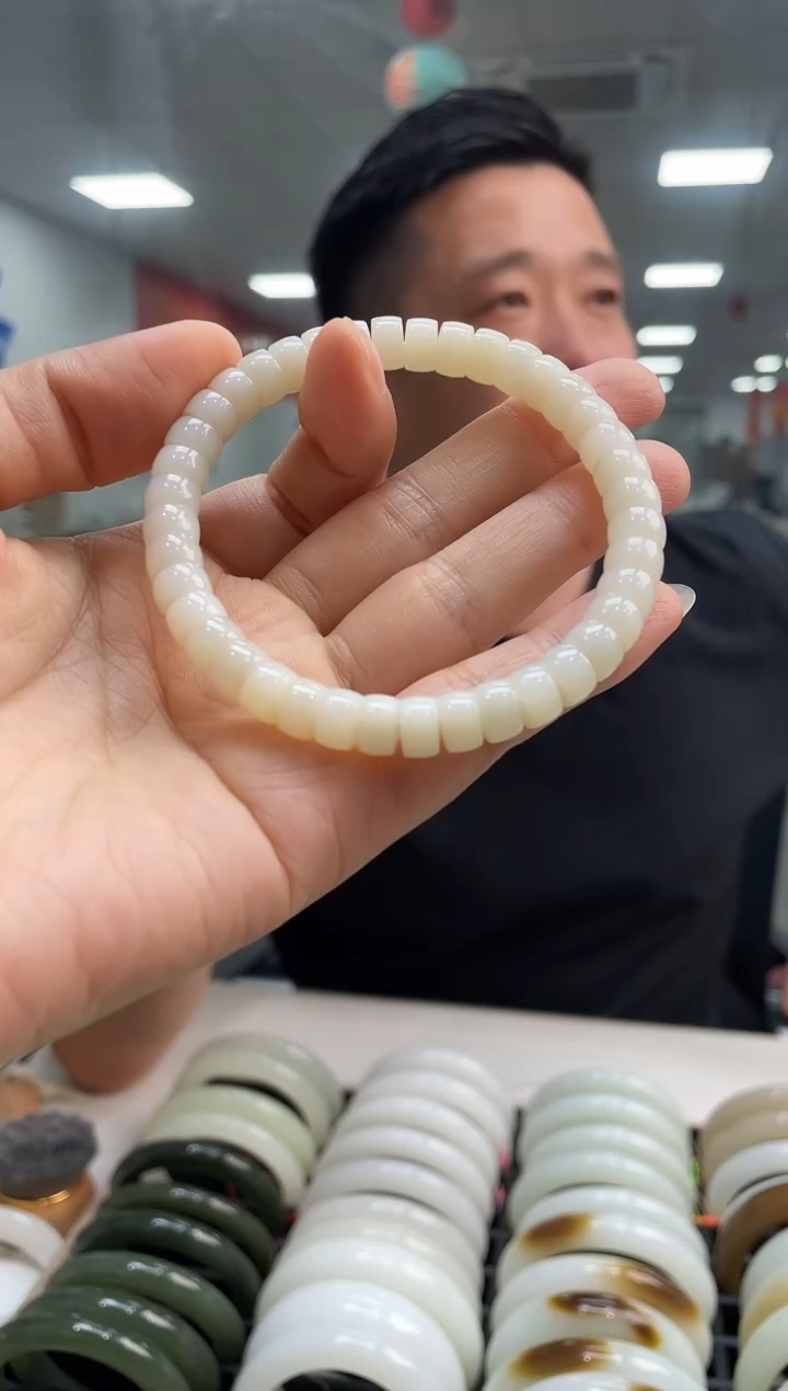 手链未镶嵌和田玉且末金山高品卡8药片手串随机发一条